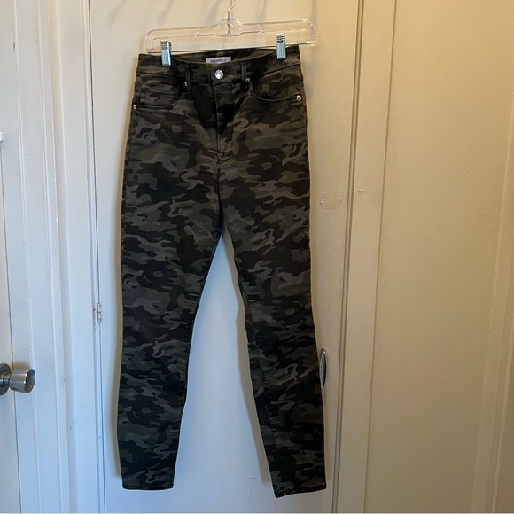 Good American Denim - Good American Camouflage Good Waist Skinny Jeans-Size 8/29
